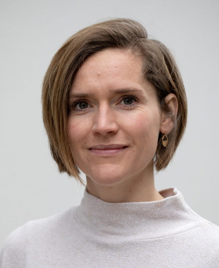 Dr Bronwyn Stewart